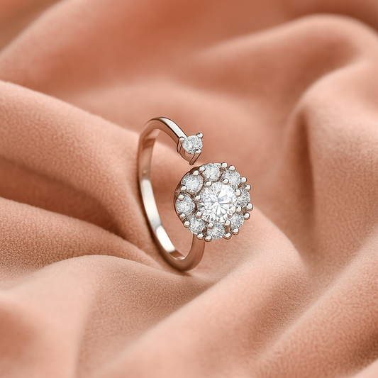 Elegant Halo Round Cut Diamond Ring