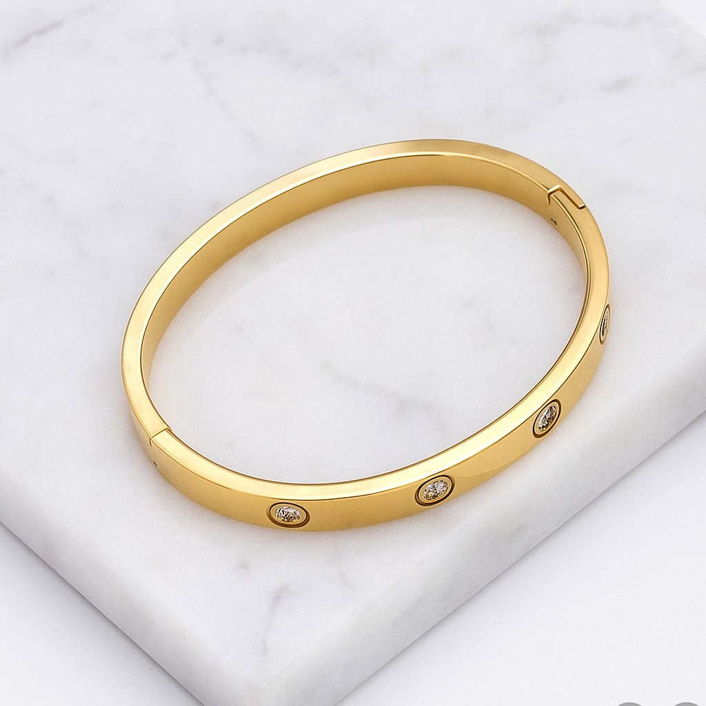 Elegant Gold Bangle