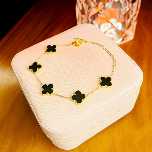 “Black Clover Elegance Bracelet”