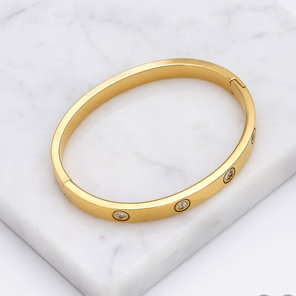Elegant Gold Bangle